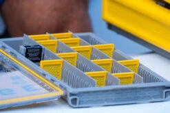 PLANO EDGE Professional 3600 Standard Zubehörbox - PLASE360 13 PLANO EDGE Professional 3600 Standard Zubehörbox - PLASE360 -Top-Shop Für Angelausrüstung Plano PLASE360 lifestyle4 766370xXeIjWOFfdhVY 1280x1280